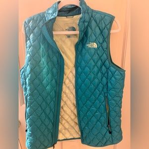 North face vest